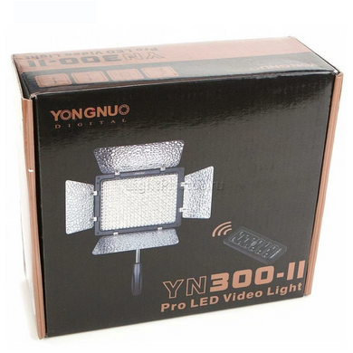 Накамерный свет Yongnuo YN-300 II LED. Видеосвет для фото и видеосъемки