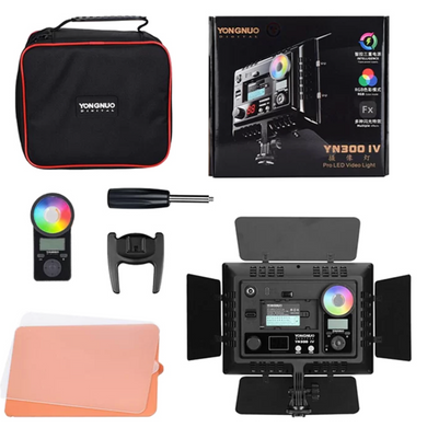 Полный комплект света Yongnuo YN300 IV RGB, аккумулятор, зарядное устройство, блок питания и рассеиватель