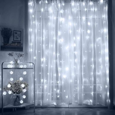 LED Гірлянда штора - холодний білий (200 лампочок, 3 x 2 метри)