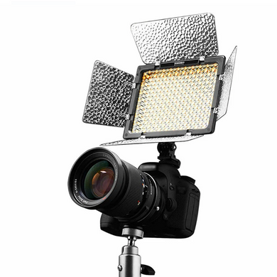Повний комплект світла для фото та відео Yongnuo YN-300 II LED, акумулятор, зарядний пристрій, розсіювач