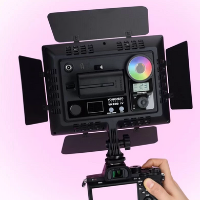 Накамерный свет светодиодный Yongnuo YN300 IV RGB